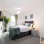 Manchestercentre , Salford, Lakeside Apartment