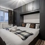 Coop Arena & Etihad - Free Parking - Pool Table * Manchester