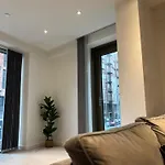 Entire Modern In Centre *