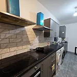 別荘 Landcross Co-living - Private Self-cater マンチェスター