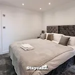 Noor Garden Co-living - Private Self-cater *