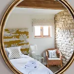 The Cart Shed - Romantic Hideaway With A View!