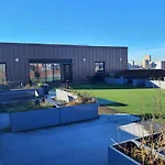 Lets Sa I 2bed 2bath L Waterfront L Private Balcony I Relaxing Retreat I Great Location Apartmán