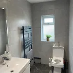 Hébergement de vacances Tomelle Manchester