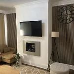 Traditonal House - Etihad -games Room-free Parking *