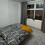 Prázdninový dům Oasis - Spacious 5 Bedroom House
