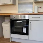 Daire Luxury 2br Retreat For Business Travelers *