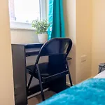 Apartamento Stylish 2Br Haven For Long-Term Guests