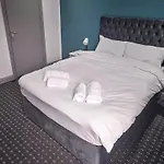 別荘 Landcross Co-living - Private Self-cater マンチェスター