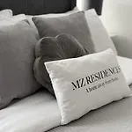 The Manchester Haven Sleeps 10 Near City Centre Breakfast Hamper Included Holiday home Manchester