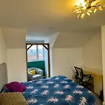 Pansiyon Elegant Near Deansgate Towers *