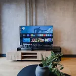 Marron 2br & Walks Manchester