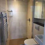 Spectacular Private Bedroom In 2 Bedroom * Manchester