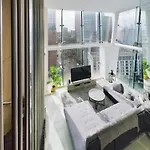Amazing Skyline Views 3br Duplex With Free Parking