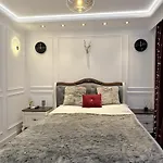 Private Bedroom In Unique Luxury House, Salford, Manchester