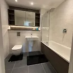 3bed Sleeps 6 - With Wifi Апартаменты *