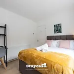 Prázdninový dům Spacious Cosy Cove With Large Driveway And Garden