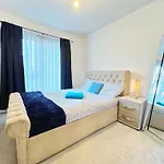 Spacious 2 Bedroom Groundfloor Manchester