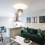 Duet Apartment *