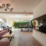 Prázdninový dům Luxury 8 Bed *