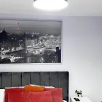 Apartment Luxury Spacious 4 Bedroom House - Free Parking - 5 Mins From Centre Manchester
