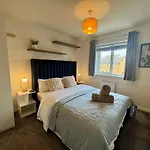 Lapford Luxe - Stylish 3bdr By Etihad And Coop Live Vakantiehuis *