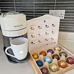 3 Bed Pendlebury Home Free Parking Pets