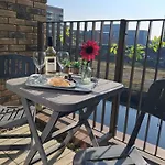 Lets Sa I 2bed 2bath L Waterfront L Private Balcony I Relaxing Retreat I Great Location