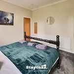 別荘 Clarence Co-living - Private Self-cater マンチェスター