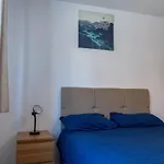 Spacious 2 Bed Flat, Free Parking, Close To Town 公寓 *