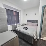 Beresford Co-living - Private Self-cater * مانشستر