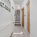 Prázdninový dům Monton Co-living - Private Self-cater