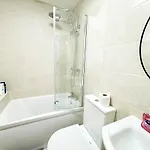 Kozy Salford 4br 9ppl 5 Mins To Centre