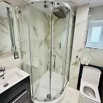 Luxury 5br With Access Apartment Manchester