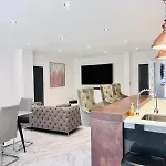 Luxury 5br With Access