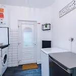 Stunning 3bedroom Home, Game Room, Free Parking, Fully Stocked, Sleeps 8 アパート マンチェスター