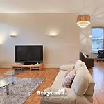 Whalley Range Hideaway 7mins To With Parking * Manchester