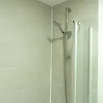 Comfortable Spacious 3 Bed, 2 Bedroom - Secure Parking - Close To Centre And Old Trafford * مانشستر