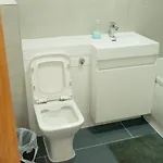 شقة Comfortable Spacious 3 Bed, 2 Bedroom - Secure Parking - Close To Centre And Old Trafford