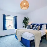 - Terraced * Manchester