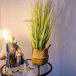 Appartamento Discounted Month Contractor Parking Wi-fi Sleeps 8 *