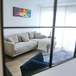 Prime Location 2-bed By Co-op Live & Ethihad - Pass The Keys *