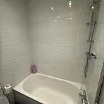 Ferienhaus Stretford - Sleeps 6 - Wifi - Parking - Near Stadium Manchester