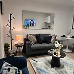 The Cosy Nest - Short Let In Salford マンチェスター
