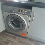 4 Bedroom Tameside Greater Sleeps 8 Манчестер