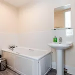 Comfortable 3-storey House With Free Car Parking 別荘 *