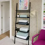 Beautiful House In The Heart Of A Golf Course.