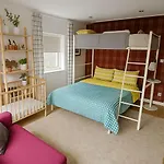 Beautiful House In The Heart Of A Golf Course. Manchester