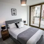 Apartment Stunning 2 Bedroom In *