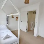 Spacious 3-Bed City Home-Ao Arena, Northern Qtr - Pass The Keys Prázdninový dům